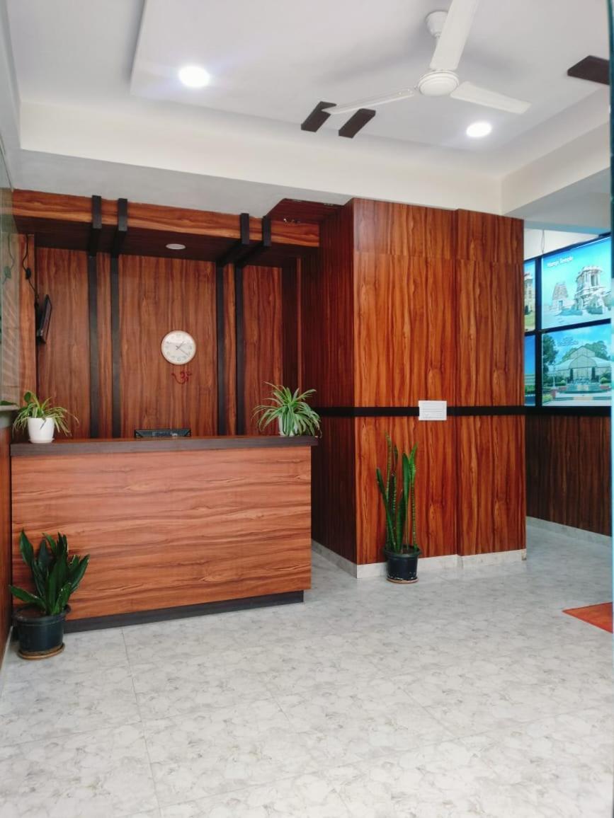 Готель Golden Chariot 1Bhk Flat Manyata Tech Park Бенґалуру Екстер'єр фото