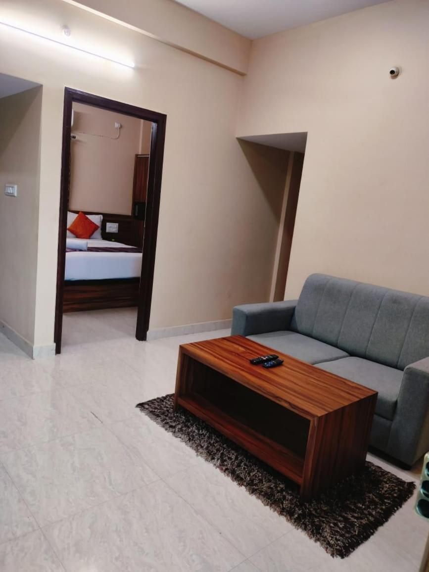 Готель Golden Chariot 1Bhk Flat Manyata Tech Park Бенґалуру Екстер'єр фото