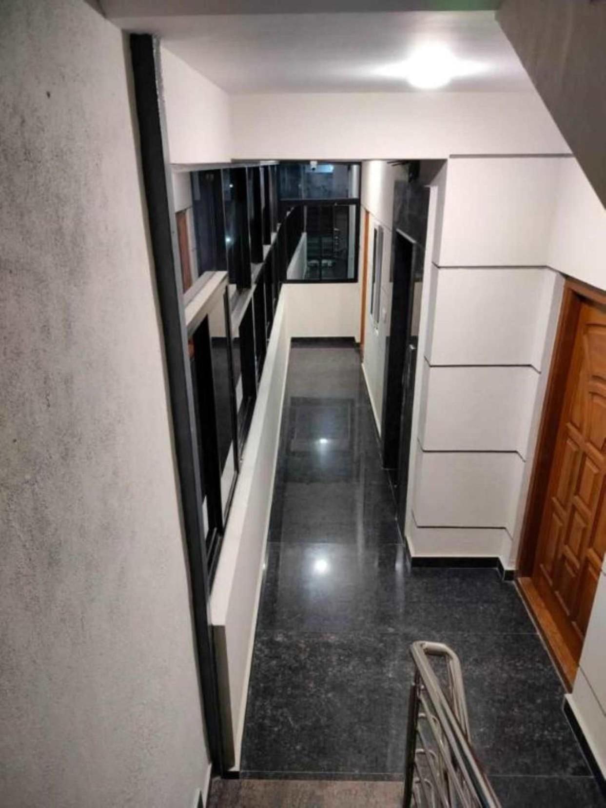 Готель Golden Chariot 1Bhk Flat Manyata Tech Park Бенґалуру Екстер'єр фото